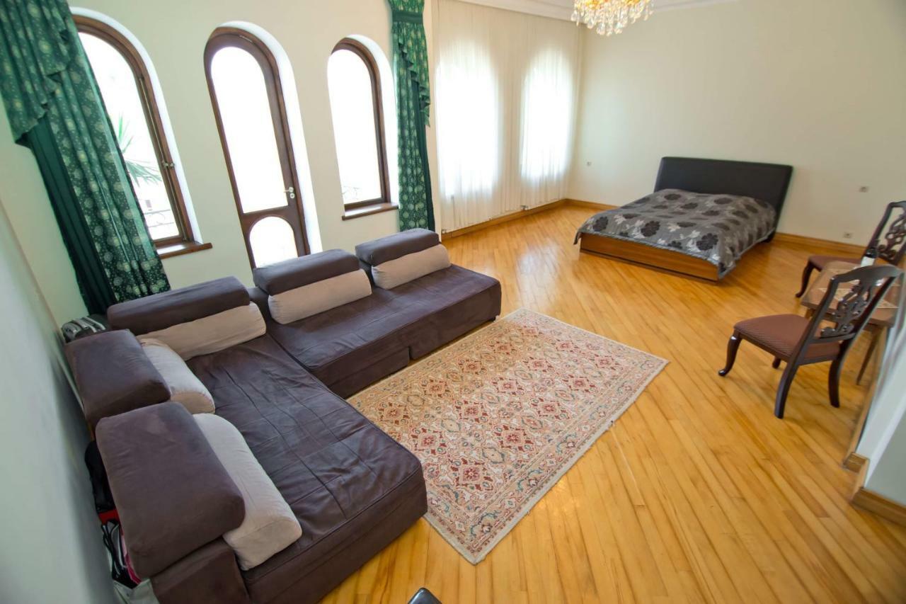 Apartment On Gorgiladze 25 Batumi Exterior foto